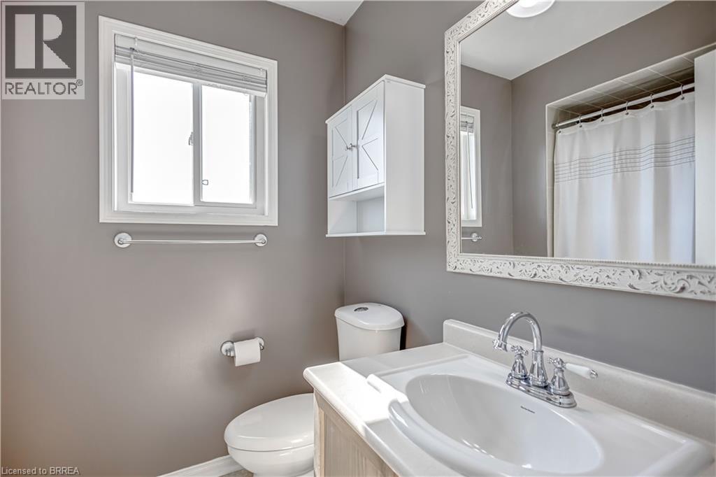 27 Shantz Avenue, Brantford, Ontario  N3T 0A6 - Photo 16 - 40764005