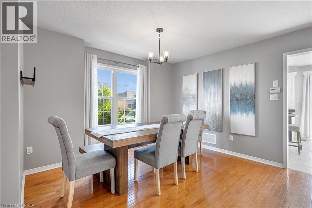 27 Shantz Avenue, Brantford, Ontario  N3T 0A6 - Photo 8 - 40764005