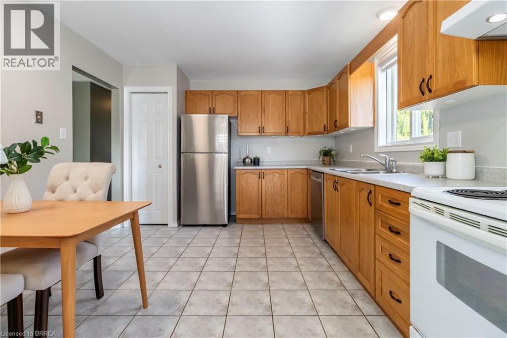 5 Cork Crescent, Brantford, Ontario  N3V 1E3 - Photo 19 - 40763941