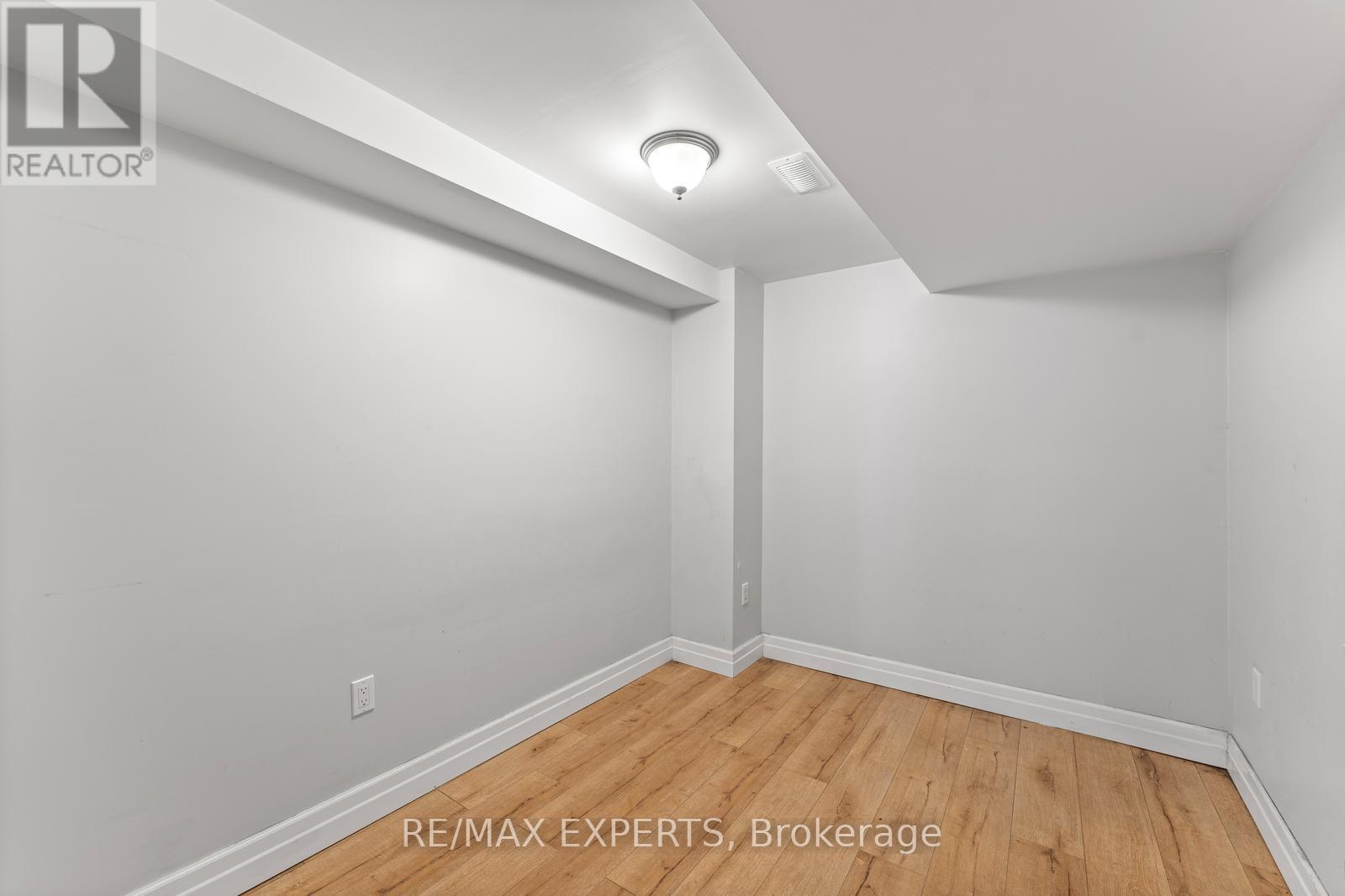 141 Hammill Heights, East Gwillimbury, Ontario  L0G 1M0 - Photo 31 - N12363667