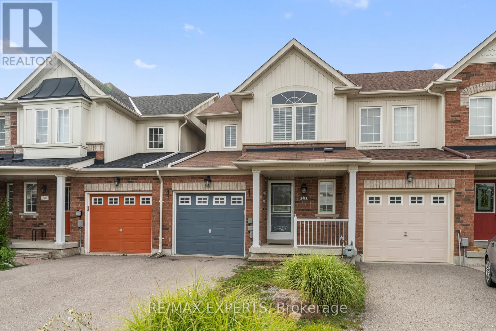 141 Hammill Heights, East Gwillimbury, Ontario  L0G 1M0 - Photo 4 - N12363667
