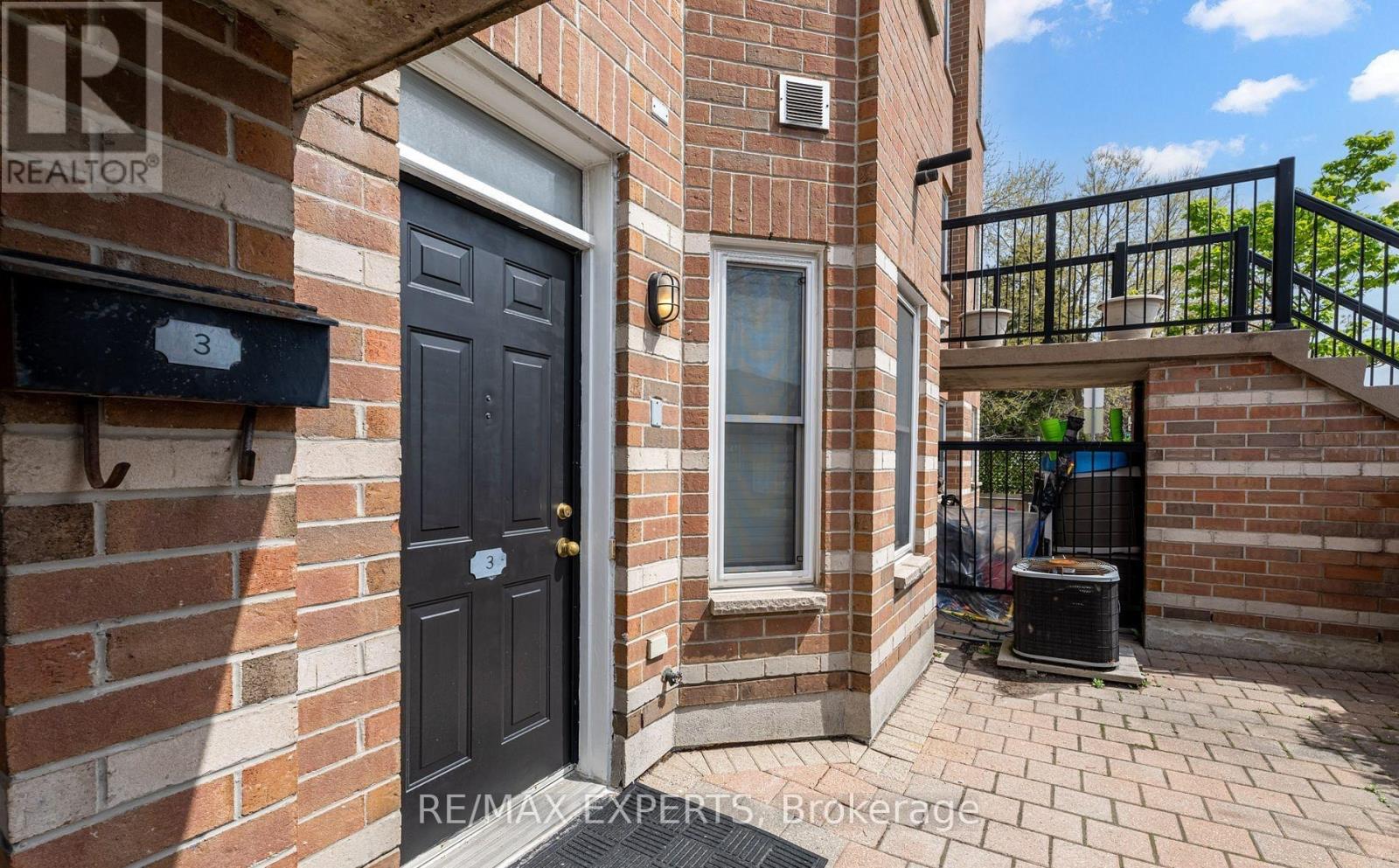 3 - 760 Lawrence Ave West, Toronto, Ontario  M6A 3E7 - Photo 4 - W12363587
