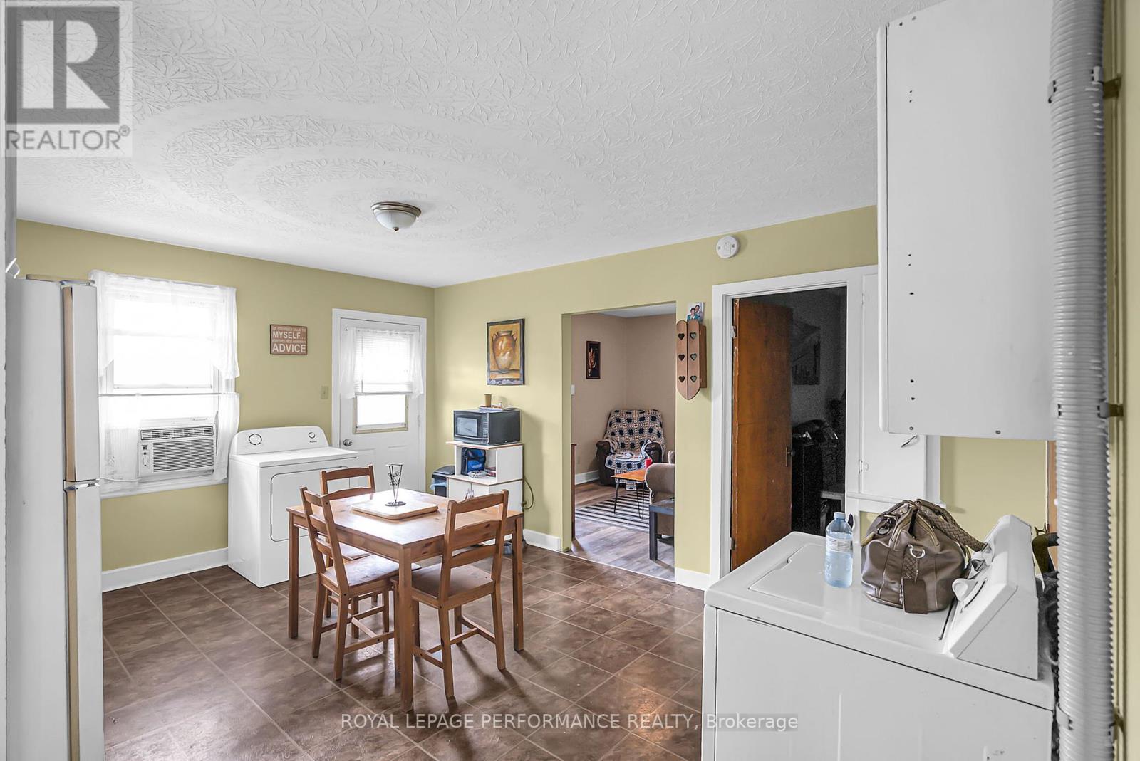 409 Belmont Street, Cornwall, Ontario  K6H 4Z8 - Photo 25 - X12366841