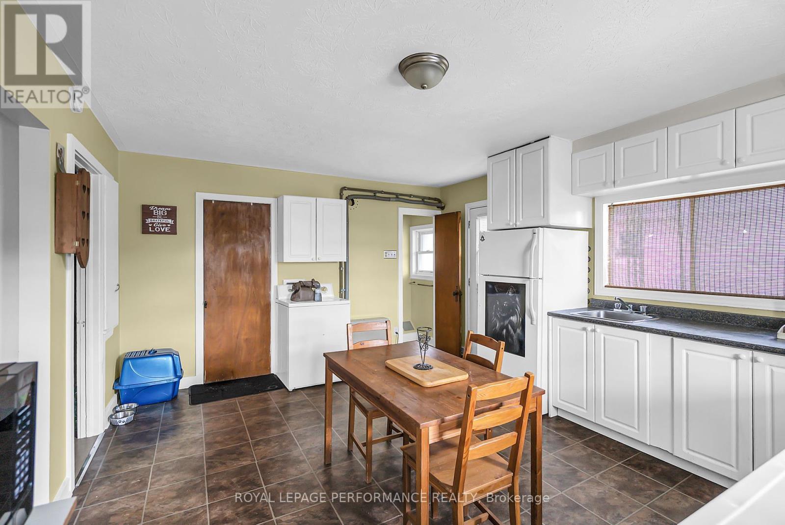 409 Belmont Street, Cornwall, Ontario  K6H 4Z8 - Photo 27 - X12366841