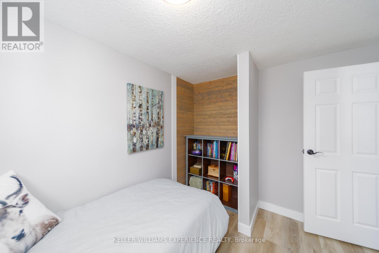 23 Wilde Place, Barrie, Ontario  L4N 4W6 - Photo 17 - S12366745