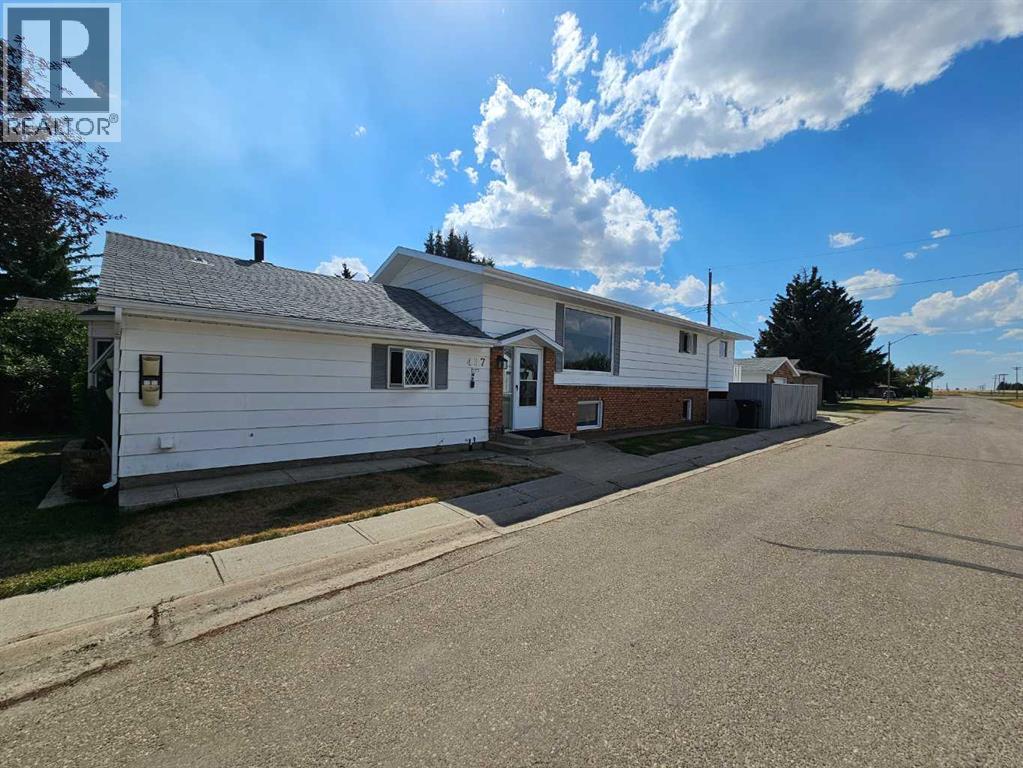 437 Main Street, Milk River, Alberta  T0K 1M0 - Photo 2 - A2158988
