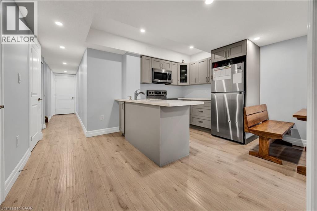 Property at 119 WATERLOO Street image 4