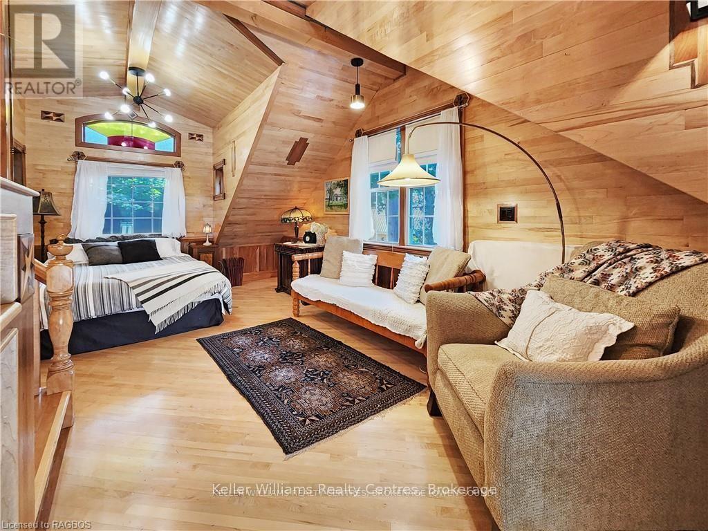 220 Marsh Street, Blue Mountains, Ontario  N0H 1J0 - Photo 25 - X12366779