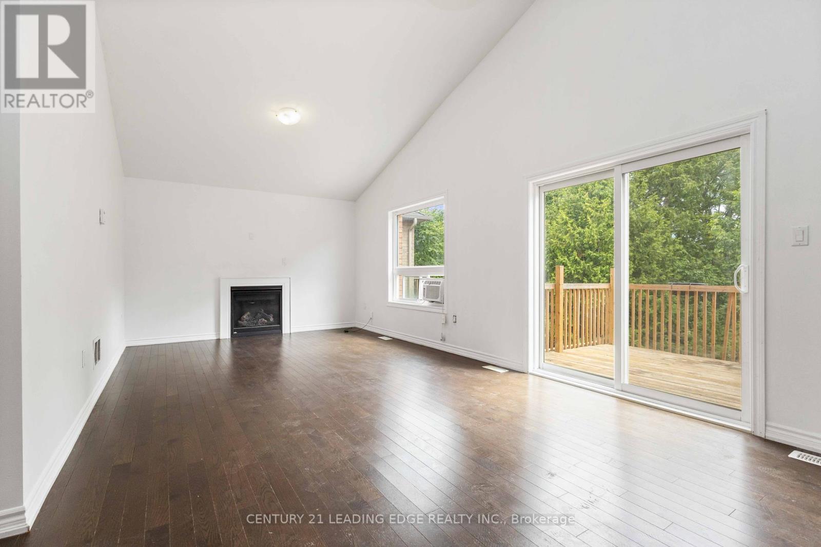 147 Springdale Drive, Kawartha Lakes, Ontario  K9V 0H9 - Photo 17 - X12350951