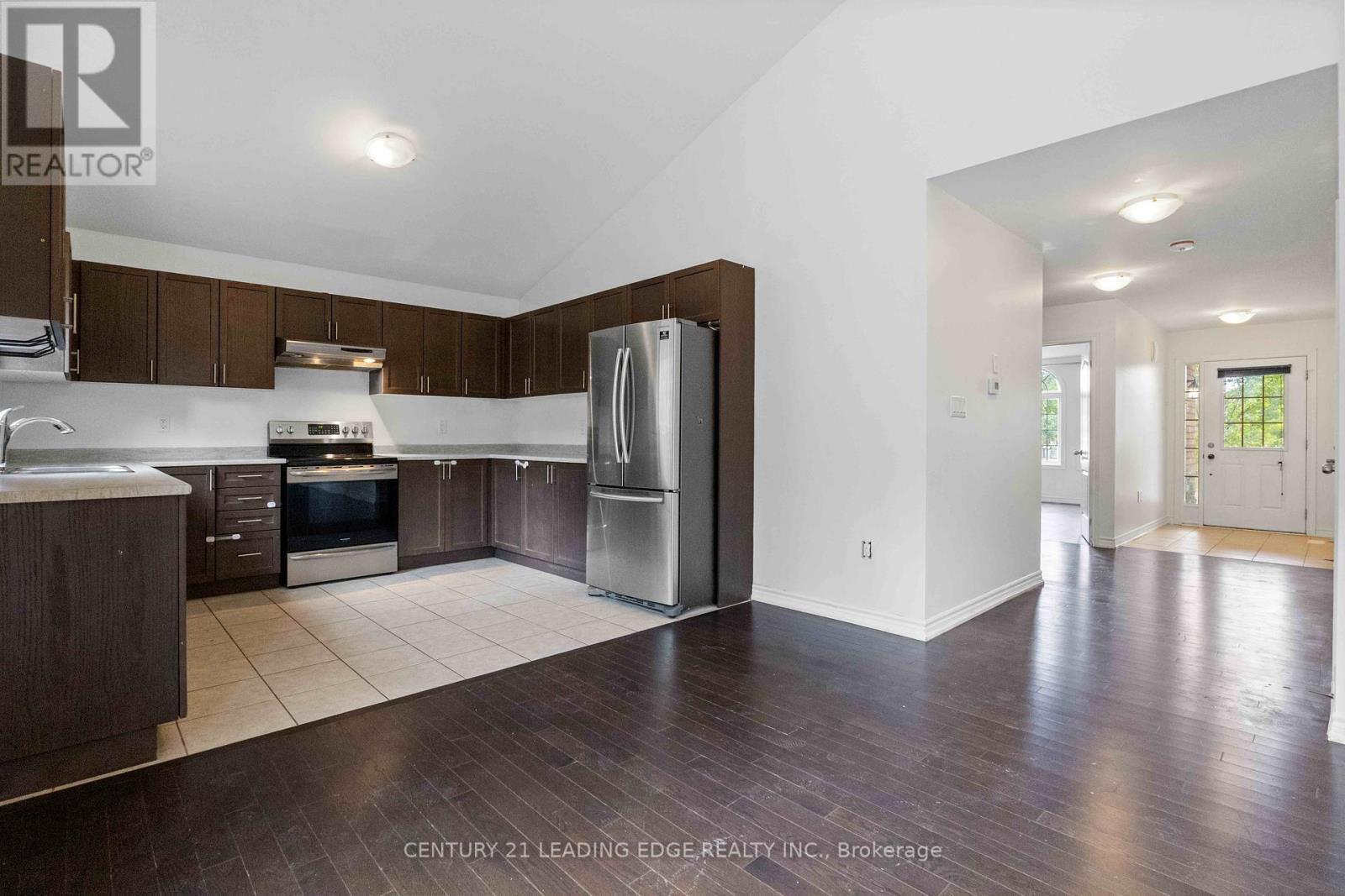 147 Springdale Drive, Kawartha Lakes, Ontario  K9V 0H9 - Photo 28 - X12350951
