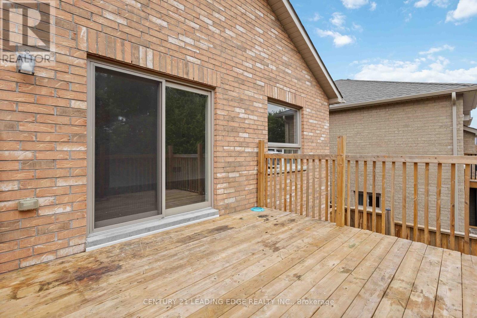 147 Springdale Drive, Kawartha Lakes, Ontario  K9V 0H9 - Photo 35 - X12350951