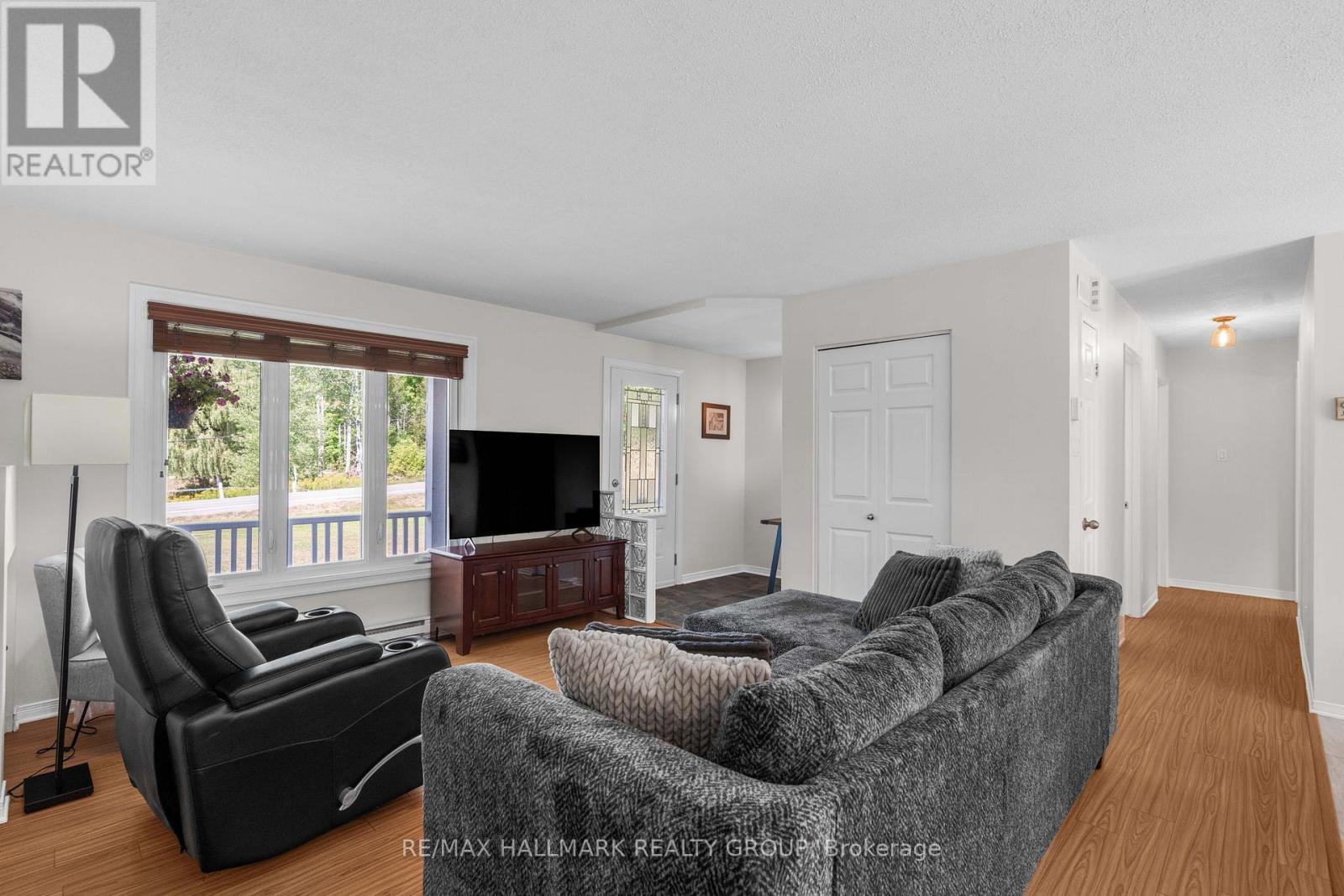 1754 Labonte Street, Clarence-Rockland, Ontario  K0A 1N0 - Photo 25 - X12366845