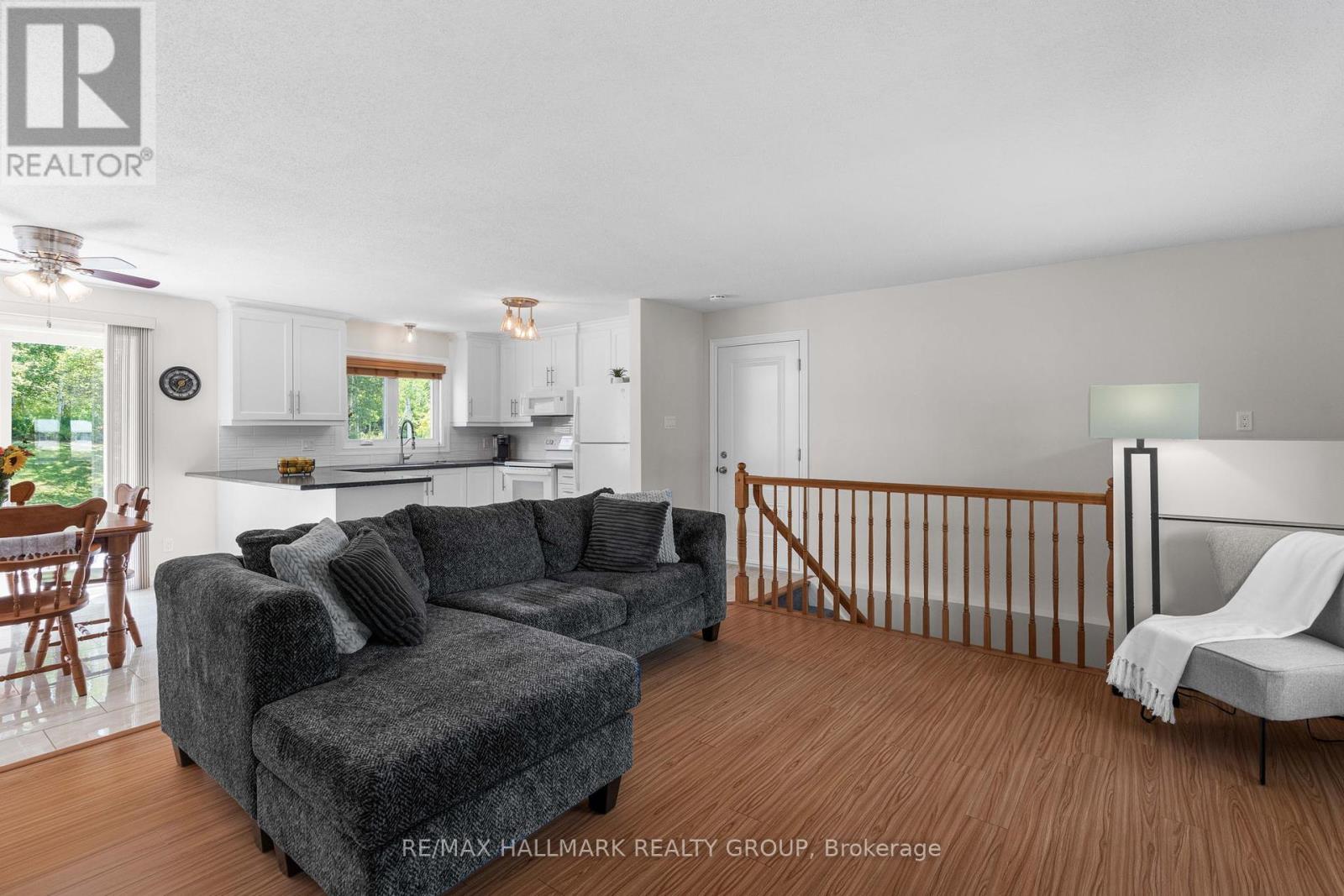 1754 Labonte Street, Clarence-Rockland, Ontario  K0A 1N0 - Photo 6 - X12366845