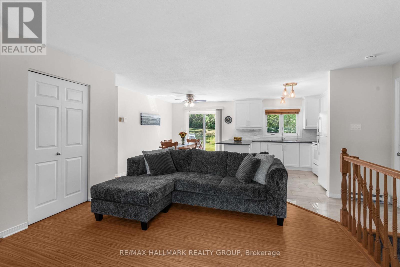 1754 Labonte Street, Clarence-Rockland, Ontario  K0A 1N0 - Photo 7 - X12366845