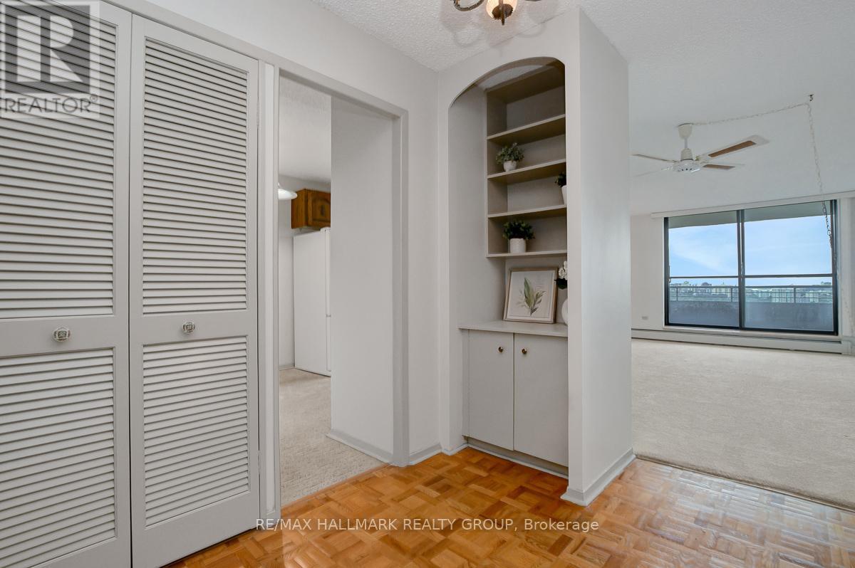 1902 - 505 St Laurent Boulevard, Ottawa, Ontario  K1K 3X4 - Photo 3 - X12366871