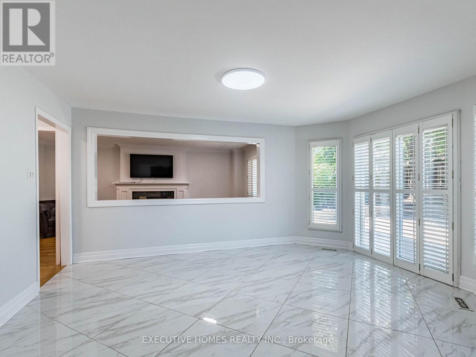 1876 Roy Ivor Crescent, Mississauga (Erin Mills), Ontario  L5L 3N8 - Photo 13 - W12366728