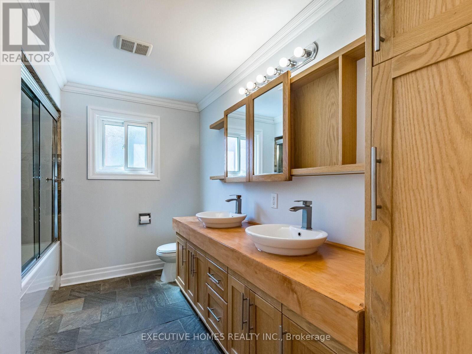 1876 Roy Ivor Crescent, Mississauga (Erin Mills), Ontario  L5L 3N8 - Photo 31 - W12366728