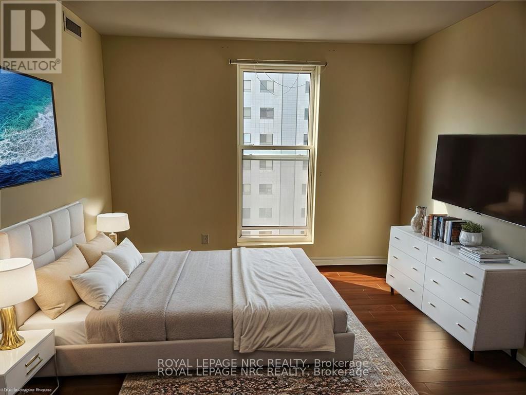 812 - 135 James Street S, Hamilton, Ontario  L8P 2Z6 - Photo 8 - X12366847
