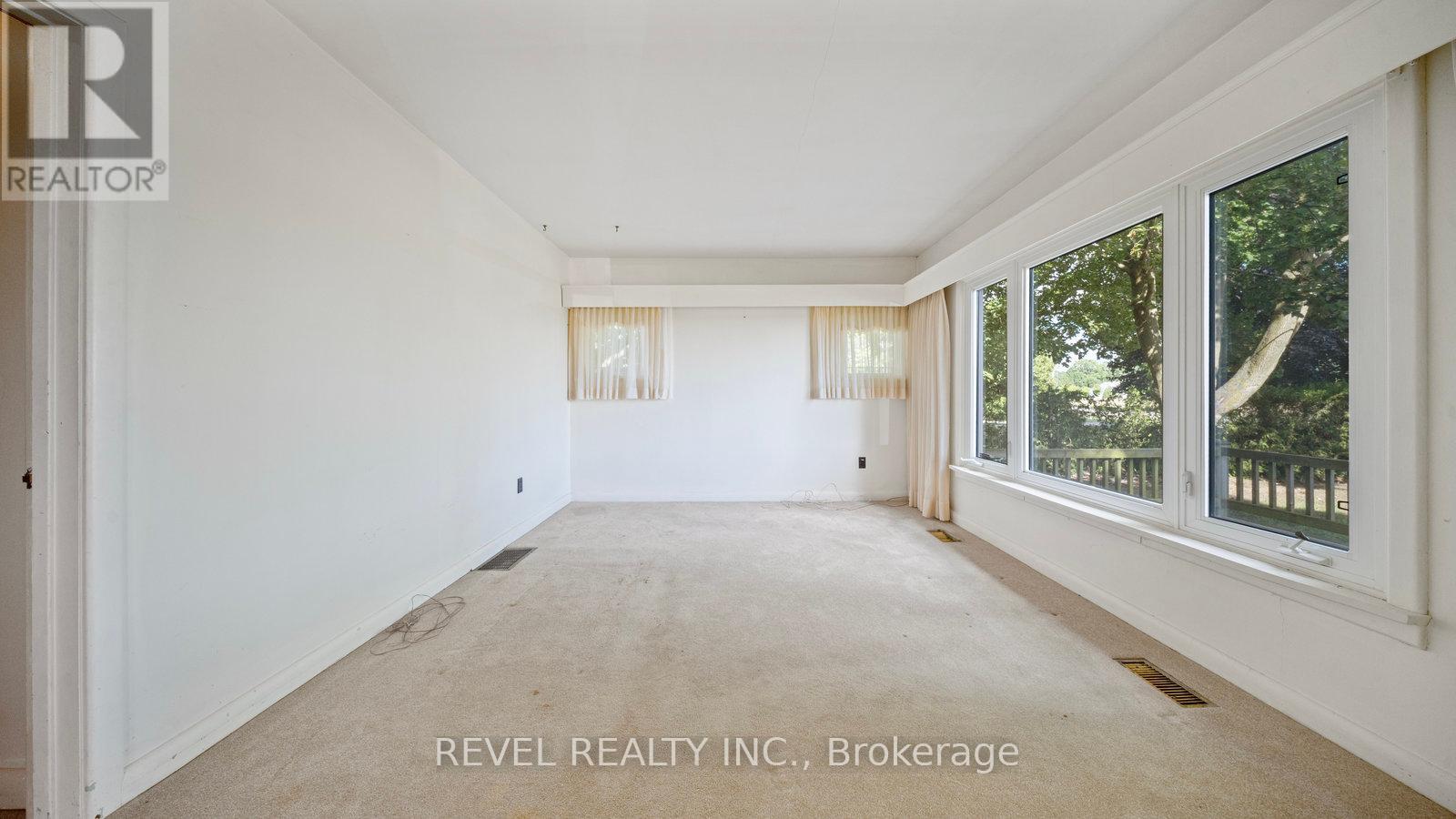 460 Burtch Road, Brant, Ontario  N0E 1K0 - Photo 7 - X12366729