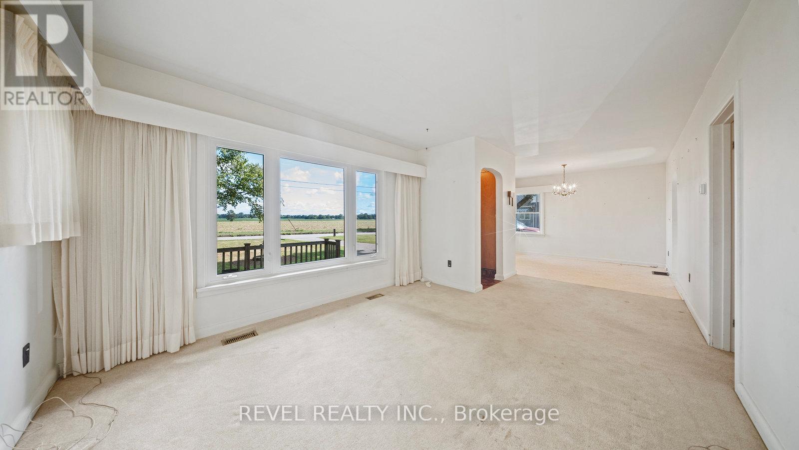 460 Burtch Road, Brant, Ontario  N0E 1K0 - Photo 8 - X12366729