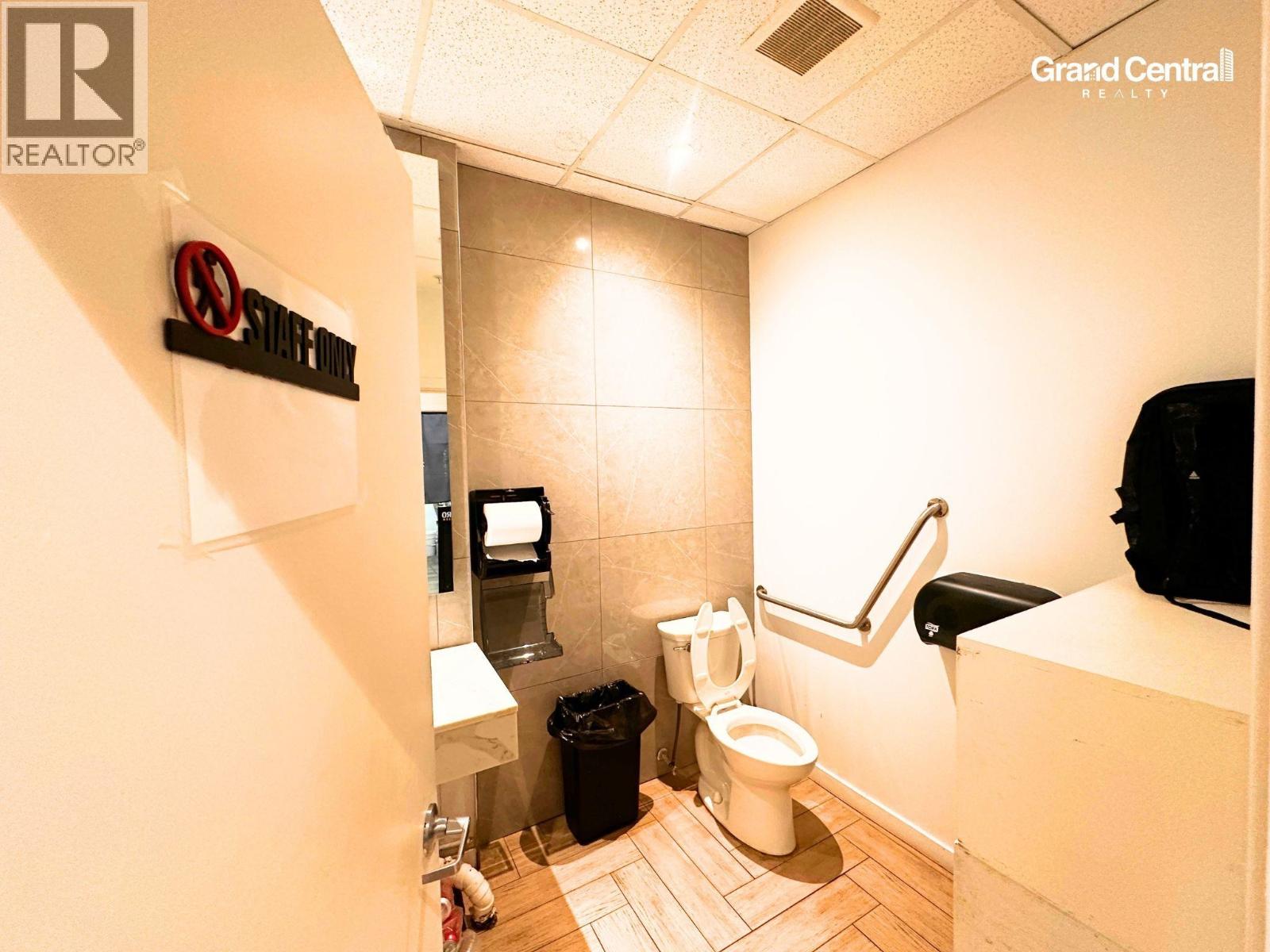 135 4000 No.3 Road, Richmond, British Columbia  V6X 0J8 - Photo 7 - C8070935