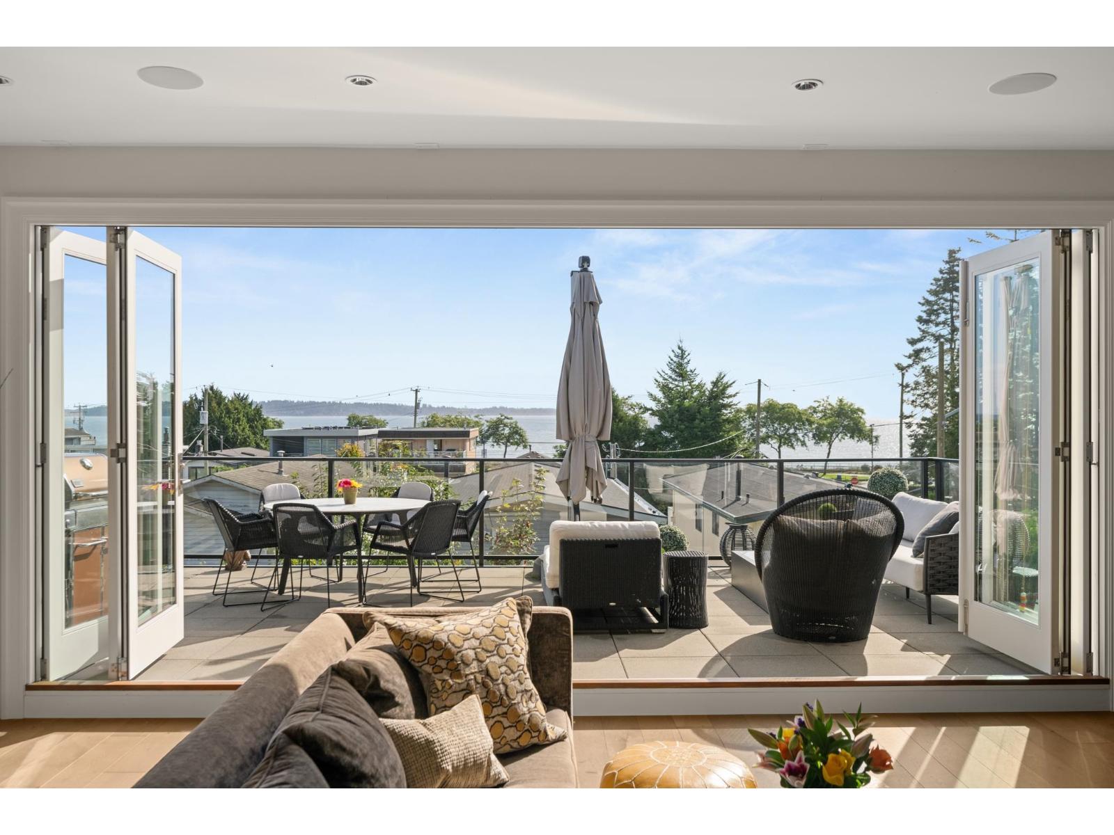 14712 Mcdonald Avenue, White Rock, British Columbia  V4B 2C8 - Photo 3 - R3040898