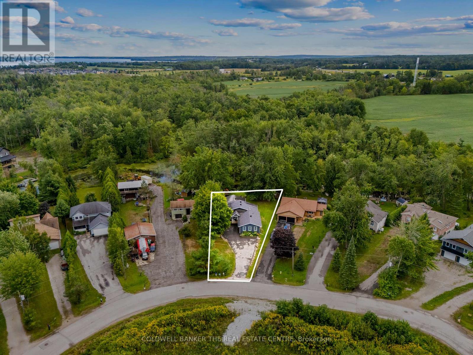 Property at 2656 WESTSHORE CRESCENT image 3