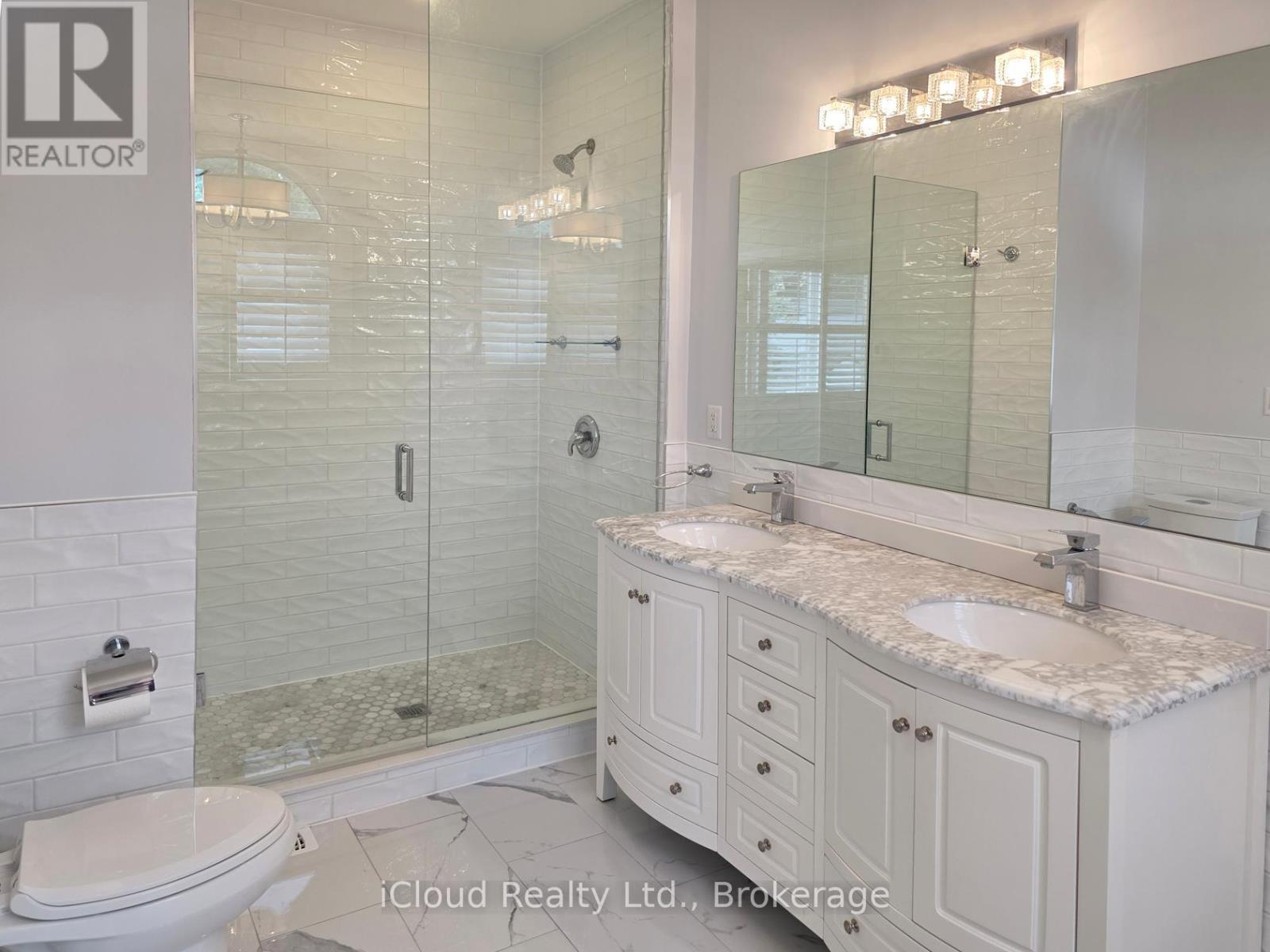 99a Leyton Avenue, Toronto (Oakridge), Ontario  M1L 3T9 - Photo 16 - E12366823