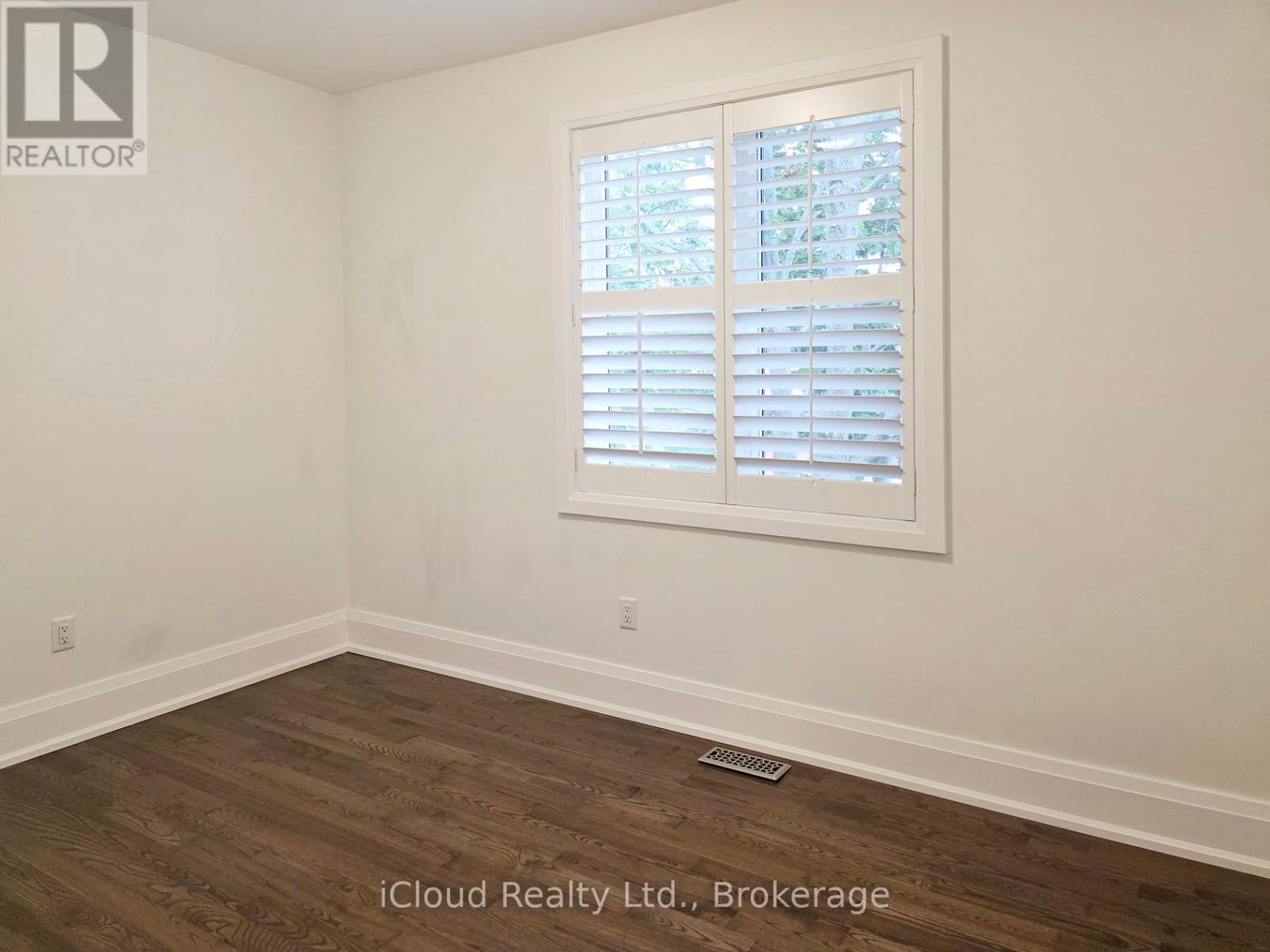 99a Leyton Avenue, Toronto (Oakridge), Ontario  M1L 3T9 - Photo 18 - E12366823