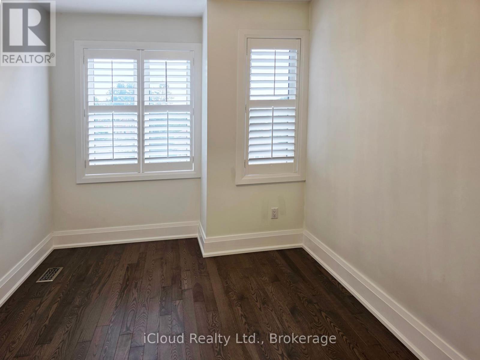 99a Leyton Avenue, Toronto (Oakridge), Ontario  M1L 3T9 - Photo 24 - E12366823