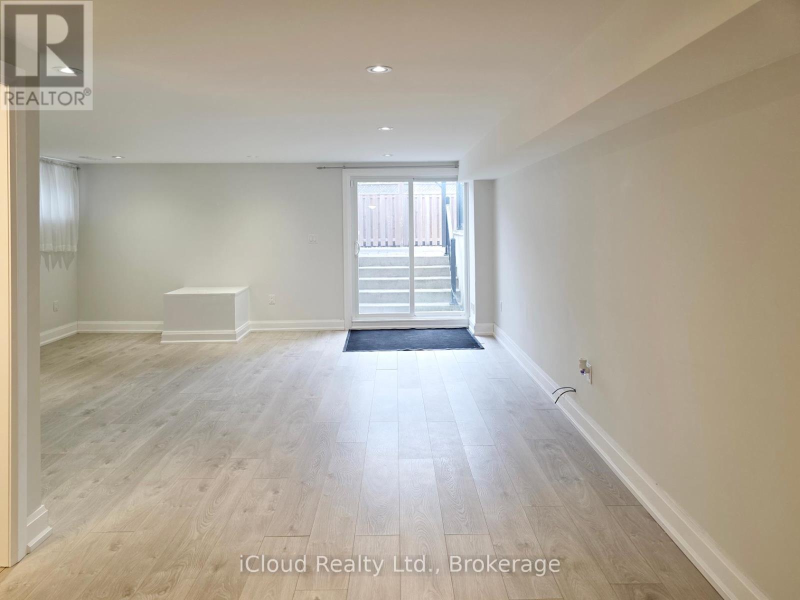 99a Leyton Avenue, Toronto (Oakridge), Ontario  M1L 3T9 - Photo 29 - E12366823