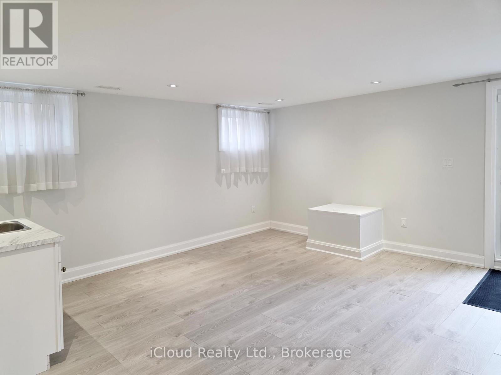 99a Leyton Avenue, Toronto (Oakridge), Ontario  M1L 3T9 - Photo 30 - E12366823