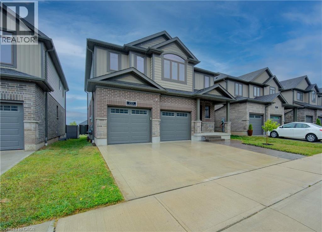 153 Mountain Holly Court, Waterloo, Ontario  N2V 0E1 - Photo 2 - 40762232