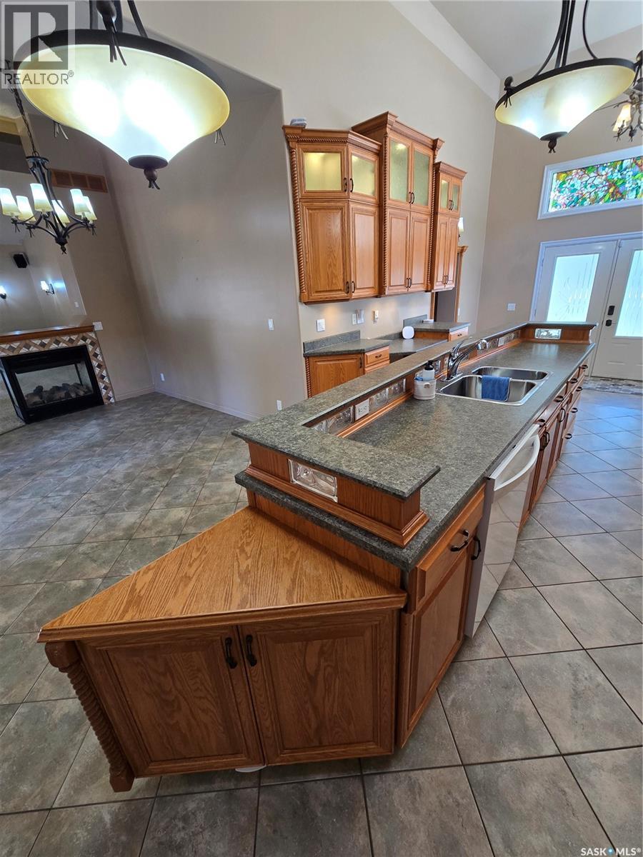 605 Elgin Street, Weyburn, Saskatchewan  S4H 0B9 - Photo 10 - SK016779