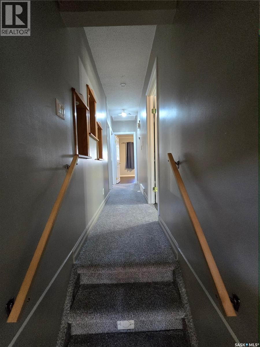 605 Elgin Street, Weyburn, Saskatchewan  S4H 0B9 - Photo 15 - SK016779