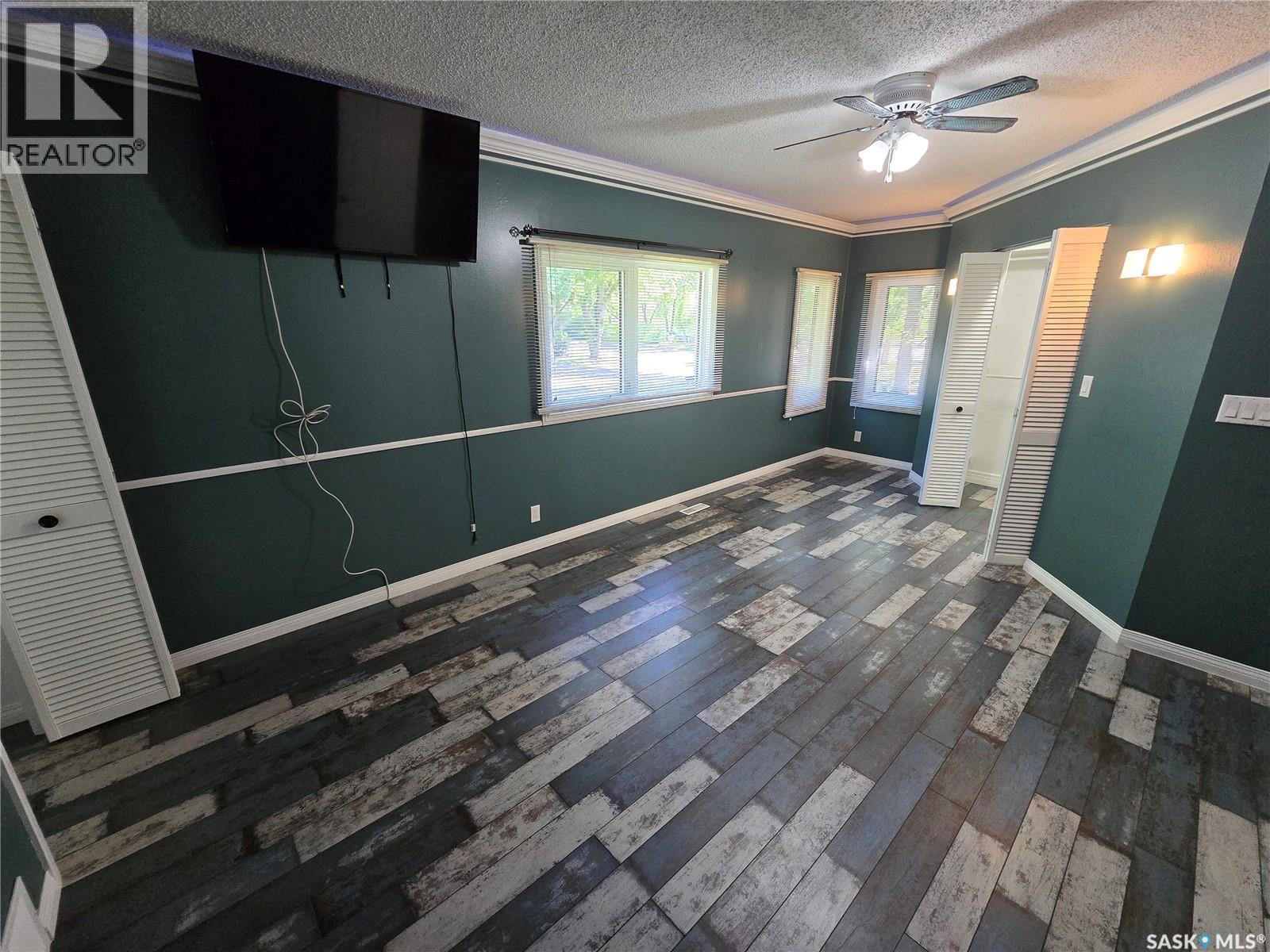 605 Elgin Street, Weyburn, Saskatchewan  S4H 0B9 - Photo 16 - SK016779