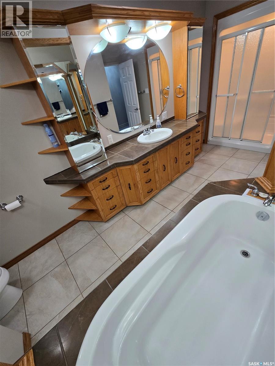 605 Elgin Street, Weyburn, Saskatchewan  S4H 0B9 - Photo 25 - SK016779
