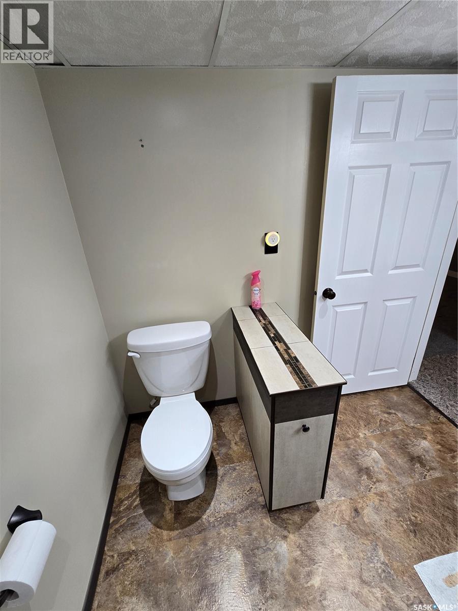 605 Elgin Street, Weyburn, Saskatchewan  S4H 0B9 - Photo 28 - SK016779