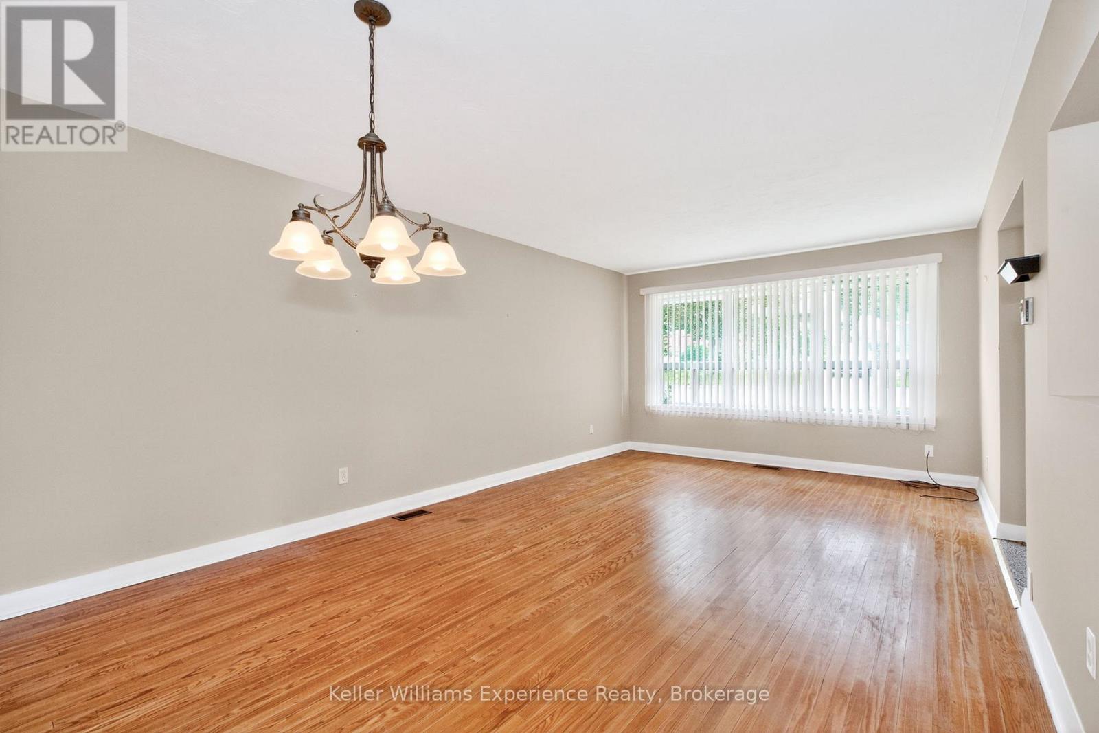 262 Ruby Street, Midland, Ontario L4R 2L4 - Photo 11 - S12366877