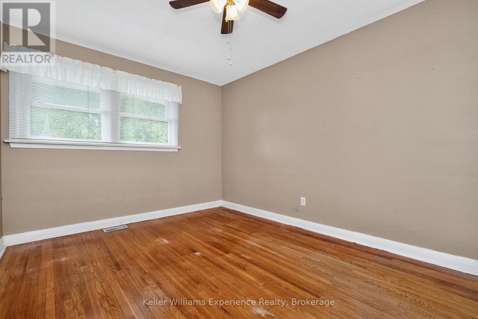 262 Ruby Street, Midland, Ontario L4R 2L4 - Photo 12 - S12366877