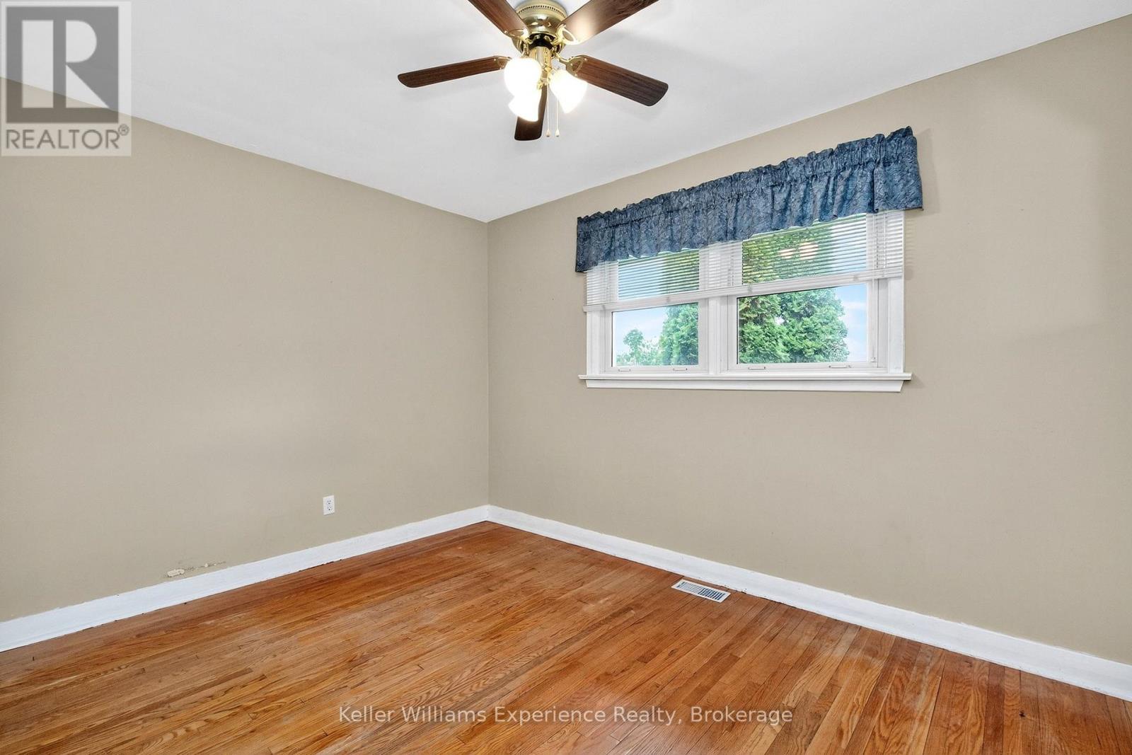 262 Ruby Street, Midland, Ontario L4R 2L4 - Photo 14 - S12366877