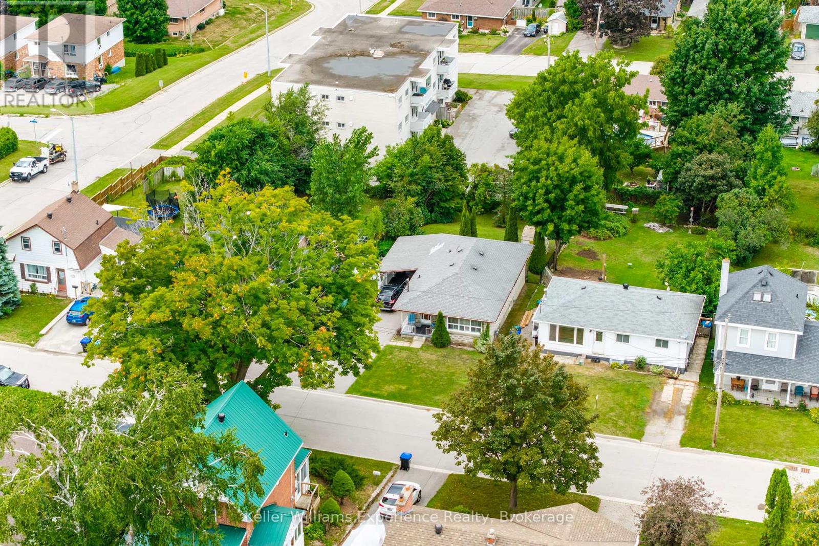 262 Ruby Street, Midland, Ontario L4R 2L4 - Photo 2 - S12366877