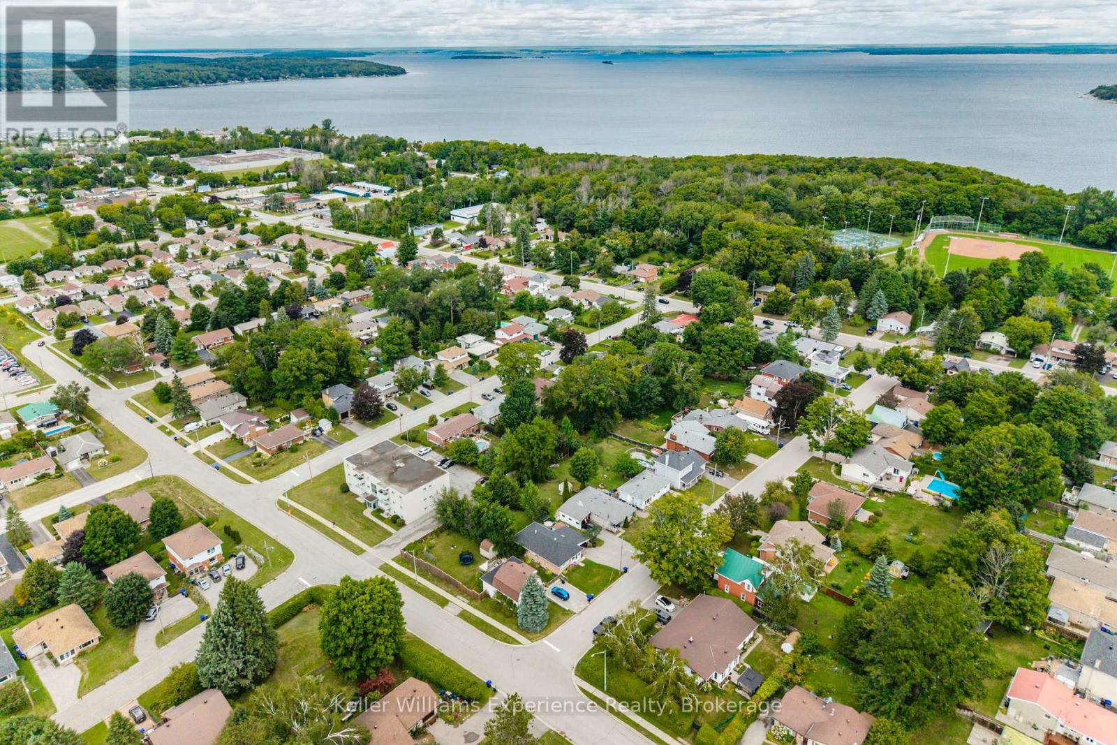 262 Ruby Street, Midland, Ontario L4R 2L4 - Photo 5 - S12366877