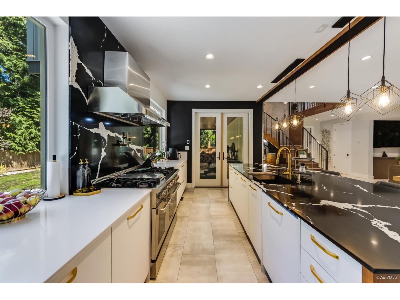 19889 42a Avenue, Langley, British Columbia  V3A 6A4 - Photo 11 - R3040621