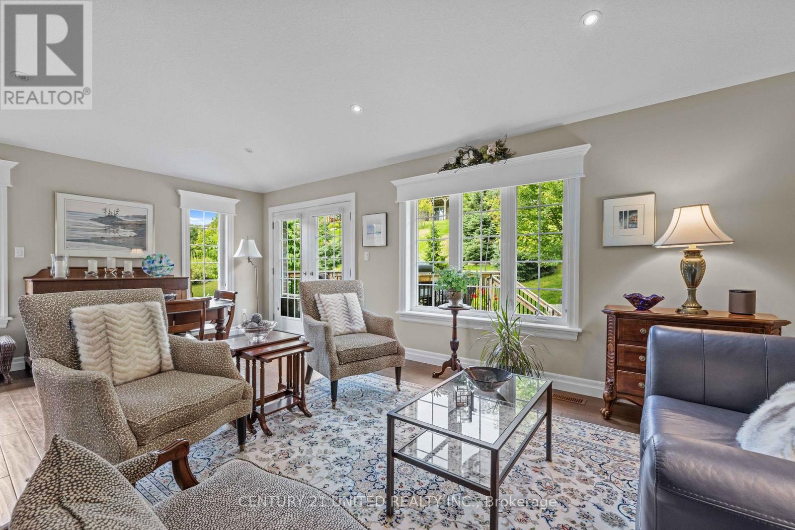 160 - 301 Carnegie Avenue, Peterborough, Ontario  K9L 0E9 - Photo 15 - X12366899