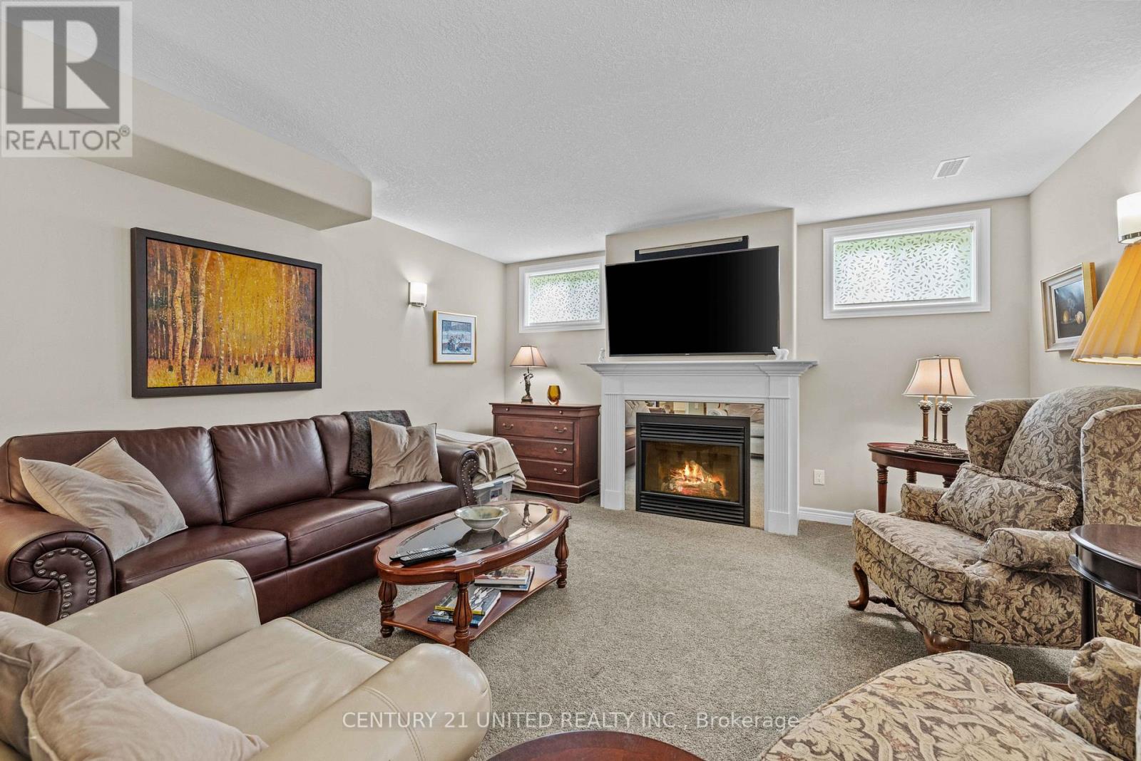 160 - 301 Carnegie Avenue, Peterborough, Ontario  K9L 0E9 - Photo 21 - X12366899