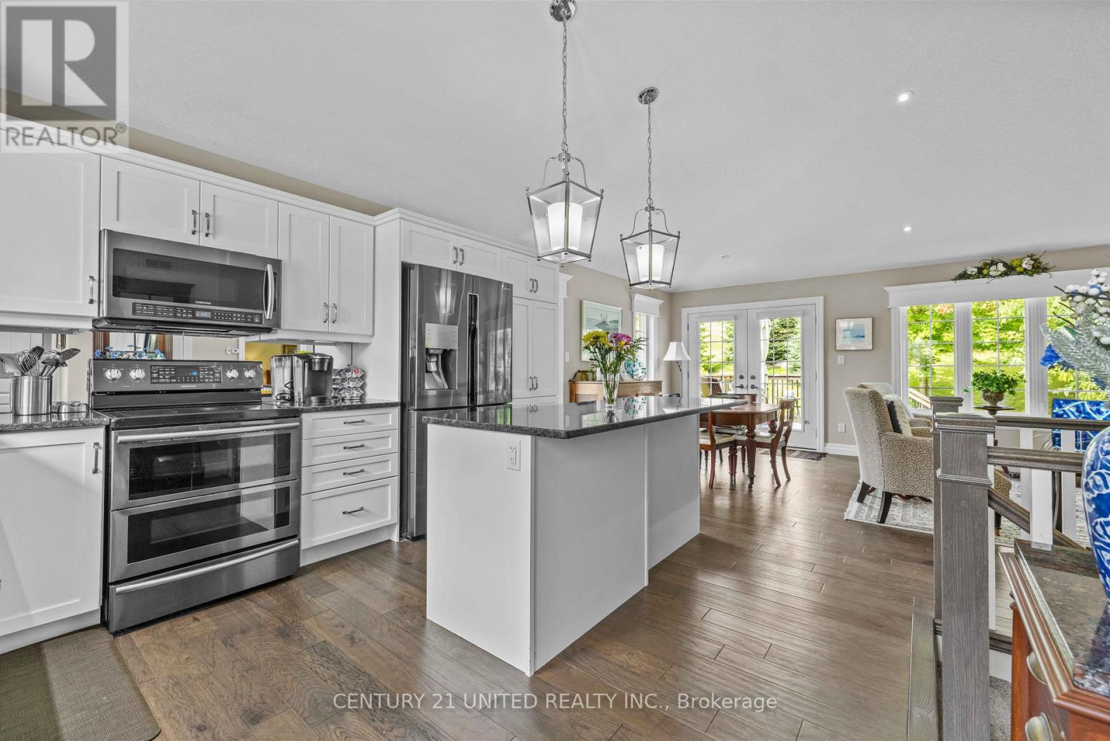 160 - 301 Carnegie Avenue, Peterborough, Ontario  K9L 0E9 - Photo 7 - X12366899