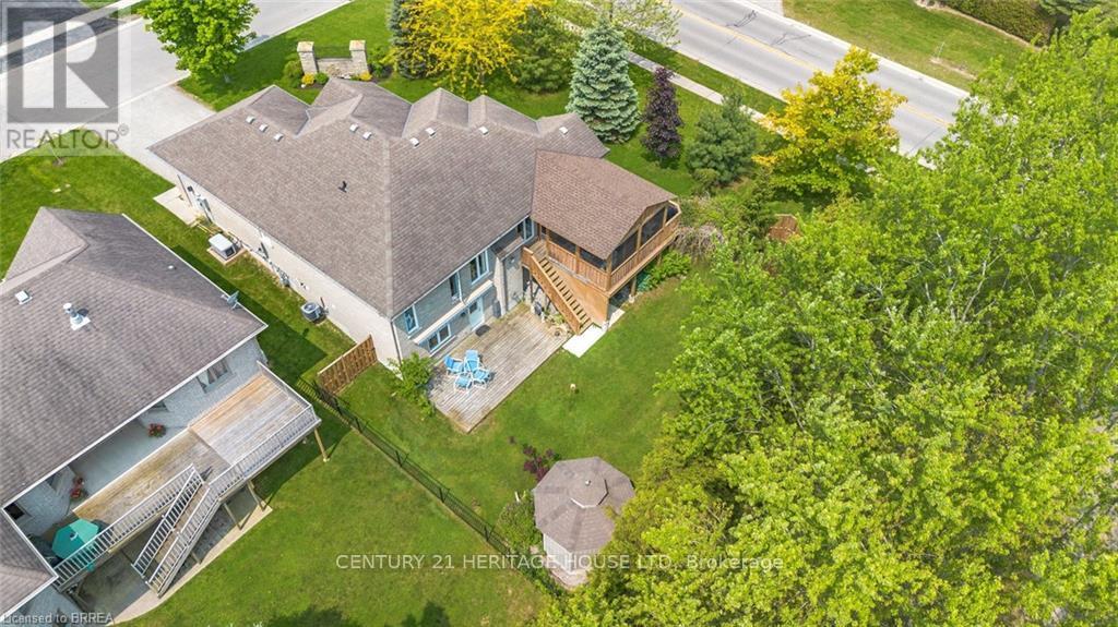 2 Hunter Drive S, Norfolk, Ontario  N0E 1M0 - Photo 35 - X12366850