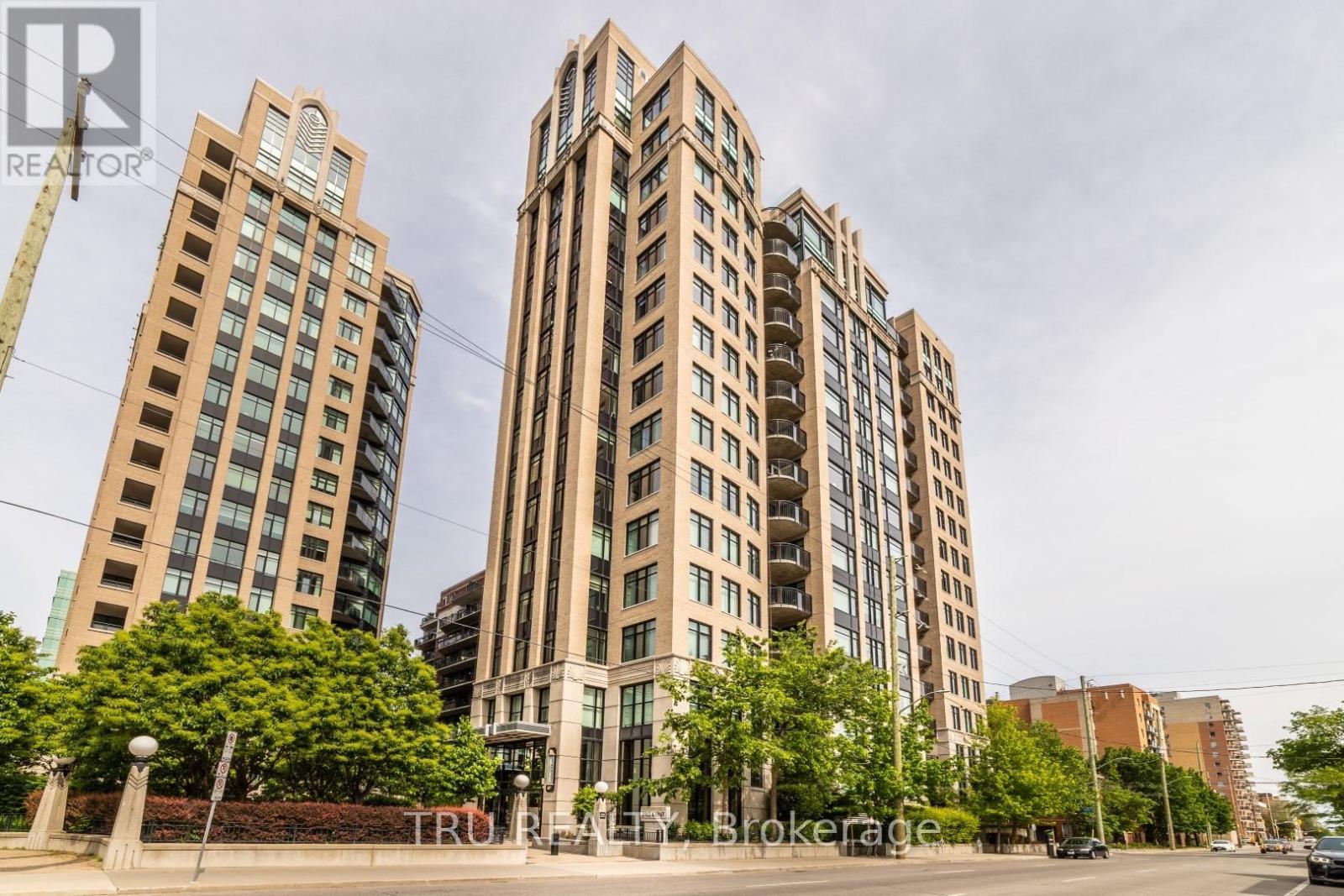 807 - 245 KENT STREET, Ottawa, Ontario