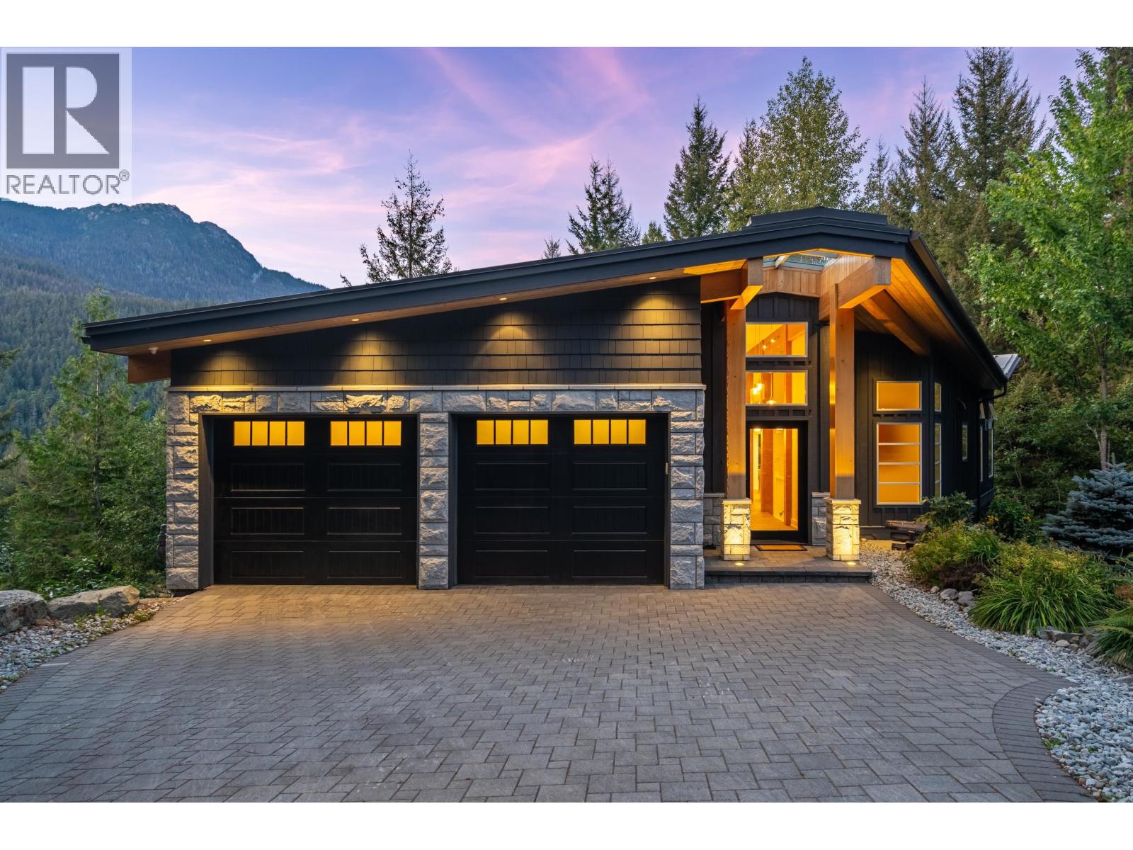 1545 TYNEBRIDGE COURT, Whistler, British Columbia